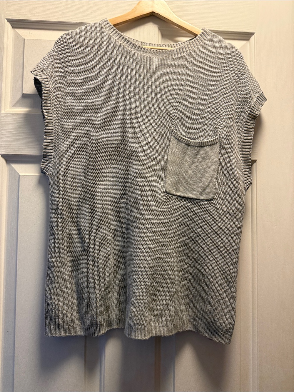 Classic Crewneck Knit Shell Sweater in Light Gray